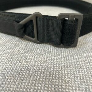 NWOT BLACKHAWK TACTICAL BELT MEDIUM